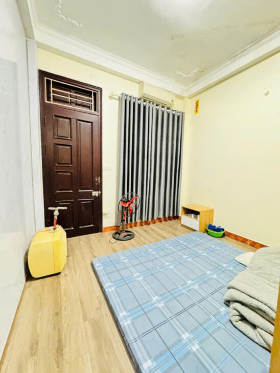 Bán nhà trung tâm Bồ đề -50m -5 tầng -oto bé -ngõ cực nông-nhỉnh 9 tỷ