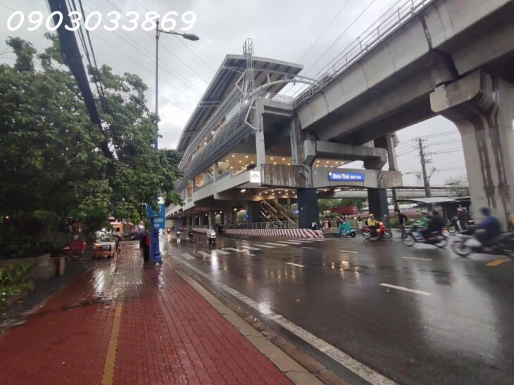CẦN BÁN NHÀ 2 TẦNG MẶT TIỀN XA LỘ HÀ NỘI – ĐỐI DIỆN TRẠM METRO – 23 TỶ – 135M2 – 2 TẦNG