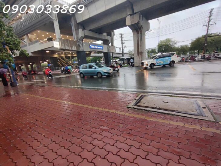CẦN BÁN NHÀ 2 TẦNG MẶT TIỀN XA LỘ HÀ NỘI – ĐỐI DIỆN TRẠM METRO – 23 TỶ – 135M2 – 2 TẦNG