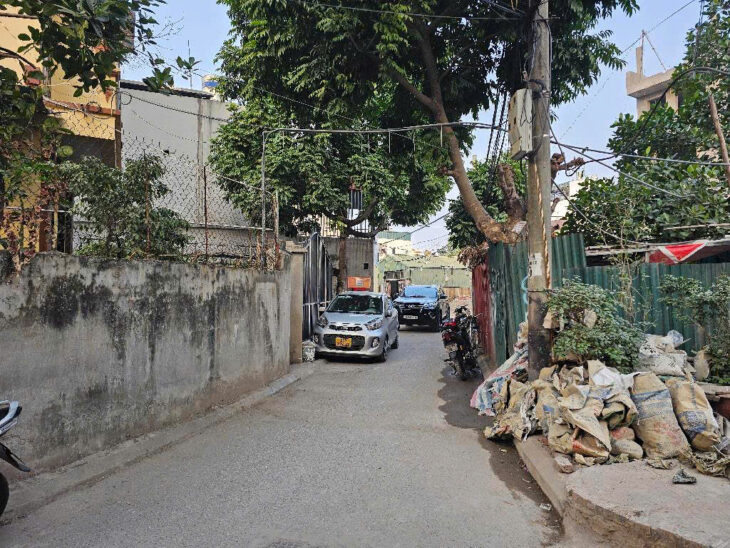 Bán đất cực hiếm – Bát Khối – Ô tô – Ngõ thông – 52m2