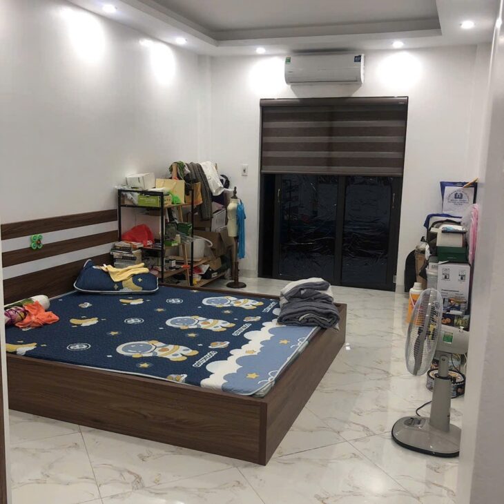 GIA ĐÌNH CẦN BÁN NHÀ THÁI HÀ DIỆN TÍCH 43M, 5 TẦNG Ở NGAY GIÁ CHỈ 8.6 TỶ.