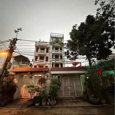 BÁN ĐẤT LÔ GÓC CẦU GIẤY Ô TÔ, NGÕ THÔNG, MẶT TIỀN RỘNG 9M, 221M CHÀO 54 TỶ