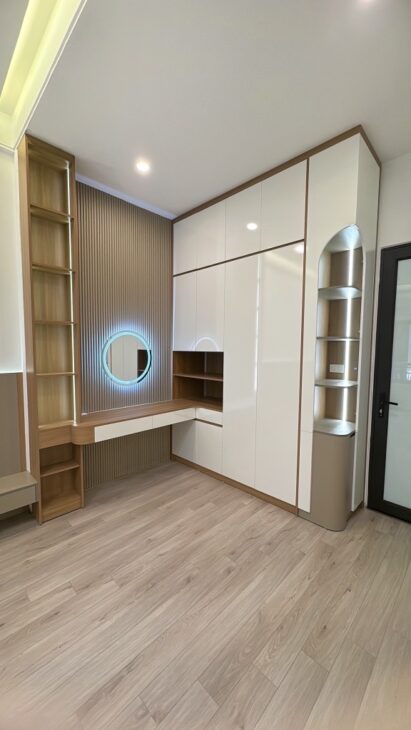 BÁN NHÀ -TÔN ĐỨC THẮNG,FULL NỘI THẤT -4 TẦNG-DT30M2-GIÁ CHỈ 6.1TỶ