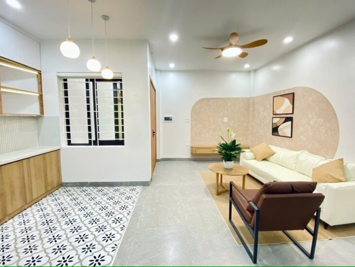 NGUYỄN LƯƠNG BẰNG-ĐỐNG ĐA-NHÀ ĐẸP-5 TẦNG-DT 43 M2 GIÁ CHỈ 7.5 TỶ