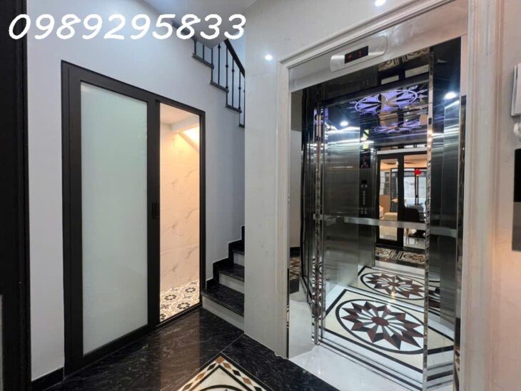 BÁN NHÀ LÔ GÓC 6 TẦNG THANG MÁY Ô TÔ 7 CHỖ VÀO TẬN NHÀ LỆ MẬT LONG BIÊN 8.8 TỶ