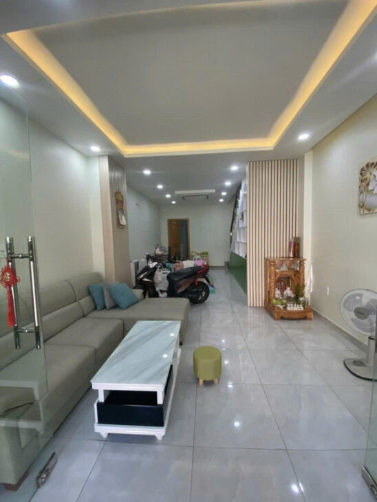 NHÀ ĐẸP, 4 TẦNG, NGUYỄN THỊ THẬP, TÂN PHÚ, QUẬN 7, DT: 4x15M, NHỈNH 8 TỶ