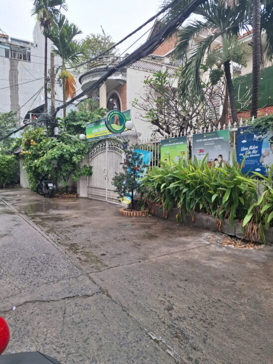 NHÀ ĐẸP, 4 TẦNG, NGUYỄN THỊ THẬP, TÂN PHÚ, QUẬN 7, DT: 4x15M, NHỈNH 8 TỶ