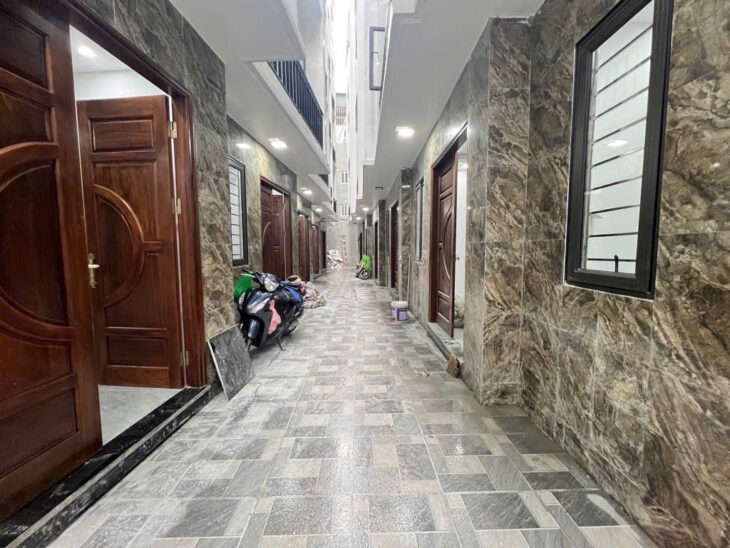 Nhà đẹp , Ngọc Thụy , 5 Tầng , cạnh trường Việt Pháp, 5ty95