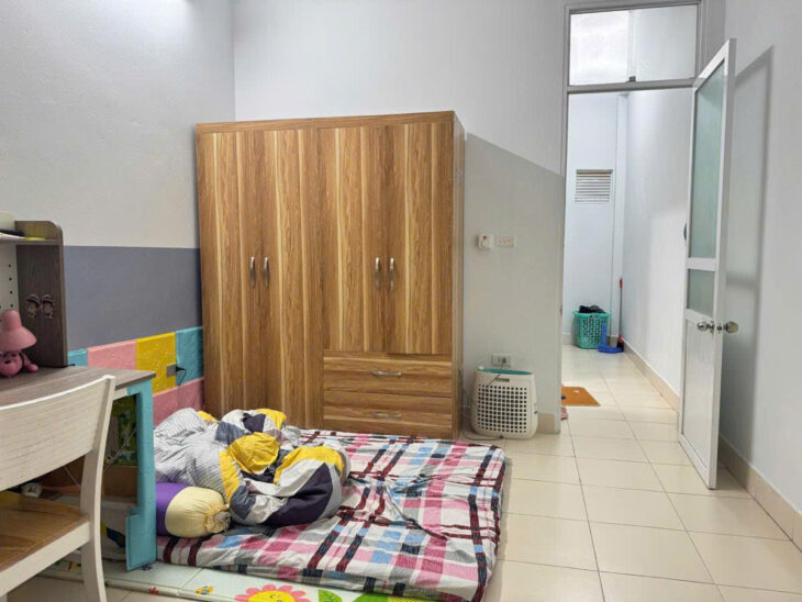 Bán nhà 34m 5T Bồ Đề, Long Biên , oto ,KD, giá 7,1ty.