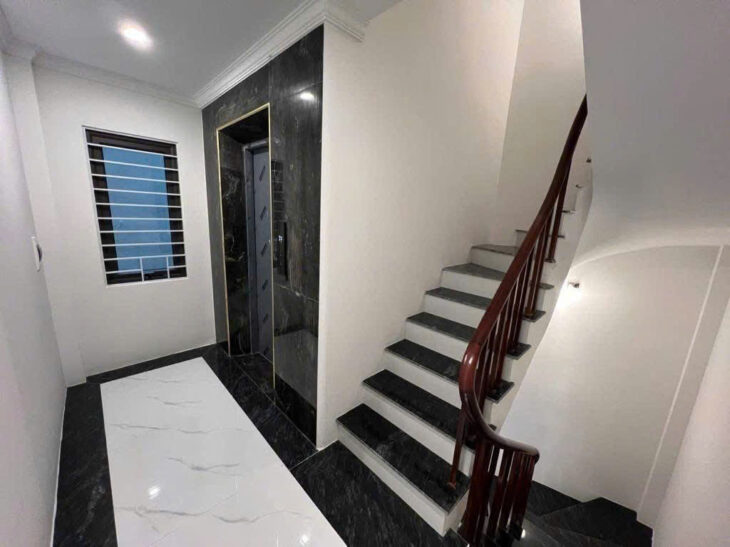 BÁN NHÀ XUÂN ĐỈNH – 6 TẦNG THANG MÁY – LÔ GÓC – SÁT ÔTÔ – MỚI KENG – DT 36M² – GIÁ 7.75 TỶ