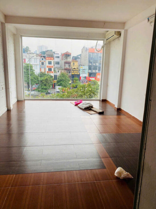 Cho thuê nhà mặt phố Vũ Tông Phan, 4 tầng × 40m² × mặt tiền 5m, khu vực hiếm nhà cho thuê, nhận nhà