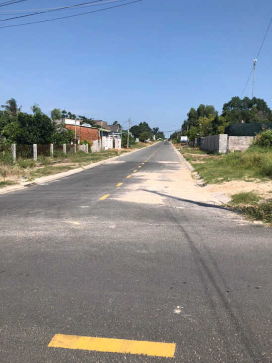 Bán Lô Góc 493m2 Đường Đoàn Thị Điểm – Tân An – TX LaGi giá ngộp 4.46tr/m2