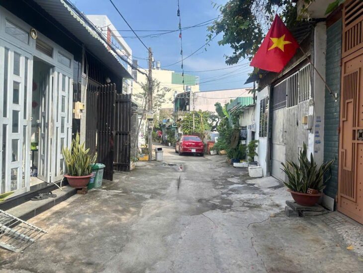 CHÍNH CHỦ – NHÀ ĐẸP 4 TẦNG – HẺM – Q12,Sổ hồng riêng – Pháp lý chuẩn – Dọn vào ở ngay