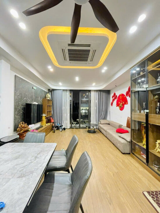 PHÂN LÔ GARA Ô TÔ HOÀNG VĂN THÁI, Ở NGAY, KINH DOANH SẦM UẤT, 46M, 13.6 TỶ.