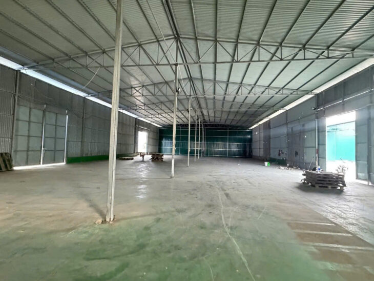 Cho Thuê Kho Xưởng. – Đường PHẠM VĂN ĐỒNG – HÀ NỘI