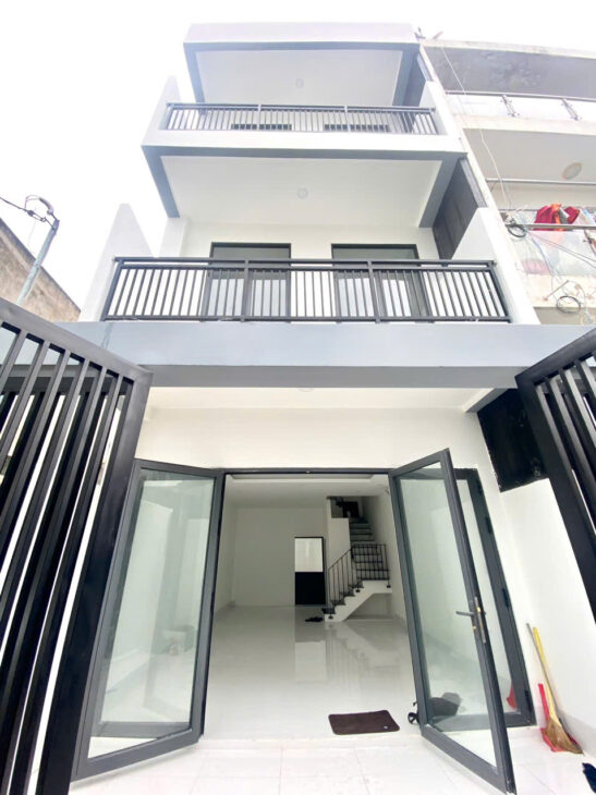 Bán nhà 3 tầng, 52m², 3PN, 3WC, Q.9, 4.75 tỷ, sổ hồng