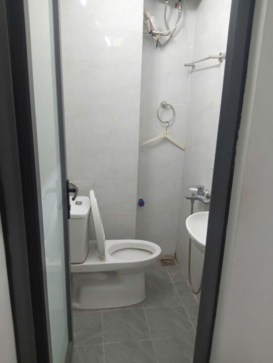 Bán biệt thự liền kề Long Biên, 46m², 5 tầng, 7.9 tỷ, sổ đỏ