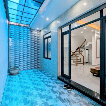 Bán nhà Thiên Lôi – Trực Cát, 60m 4 tầng, sân cổng riêng, Giá 3.95 tỉ