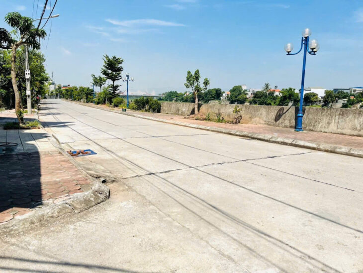 LÔ ĐẤT SÁT CENTER POINT LAM HẠ PHỦ LÝ 77M2