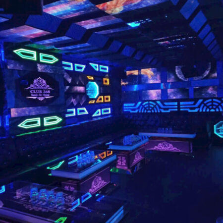 Chỉ 13.5 tỷ có MTKD quán KARAOKE 4 tầng DT 40 triệu 80m2 gần trường Nguyễn Du vị trí VÀNG.