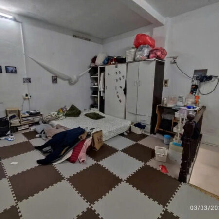 Ngõ Văn Hương 35m2 3 tầng mặt tiền 4.5 giá 5,x tỷ Đống Đa Hà Nội