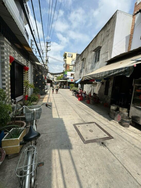 CÔNG TY TNHH ĐẦU TƯ BẤT ĐỘNG SẢN THIÊN QUYẾT Bán nhà mặt phố Bình Tân, 61m², 2 tầng, 5.3 tỷ, sổ