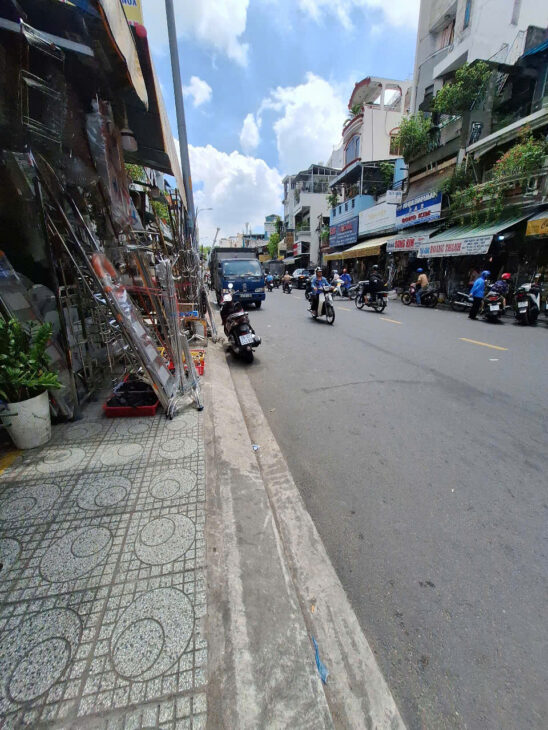 BÁN NHÀ CHDV 5 LẦU CÓ THANG MÁY – NGAY NGHĨA, BÌNH THẠNH 📍