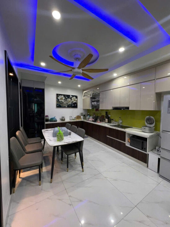 Bán nhà 83m 4 tầng, ô.tô đỗ sân, Giá 4.2 tỉ gần ngã 4 Thiên Lôi – Phúc Tăng