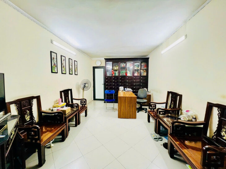 🏡 BÁN TẬP THỂ TẦNG 1 HUỲNH THÚC KHÁNG – ĐƯỜNG PHÂN LÔ – Ô TÔ VÒNG QUANH – 70M2 – KINH DOANH ĐỈNH –