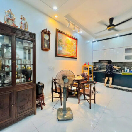 Bán nhà Trực Cát 45m 4 tầng, ngõ cực nông, giá 3.1 tỉ gần Thiên Lôi Bán nhà Trực Cát 45m 4 tầng, ngõ cực nông, giá 3.1 tỉ gần Thiên Lôi