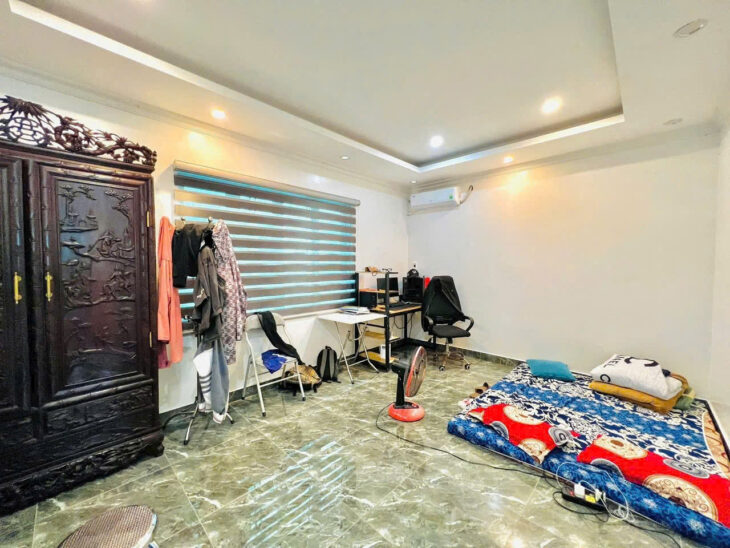 Bán nhà Trực Cát 45m 4 tầng, ngõ cực nông, giá 3.1 tỉ gần Thiên Lôi