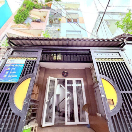 NHÀ SÁT BÌNH THẠNH-HẠ 300 TRIỆU- HXH- NHÀ MỚI Ở NGAY