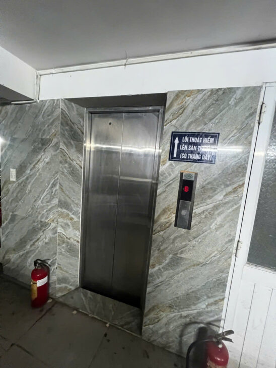 Bán toàn nhà 6 tầng 8x28m giá 16,9 tỷ Đường Nguyễn Thị Đặng