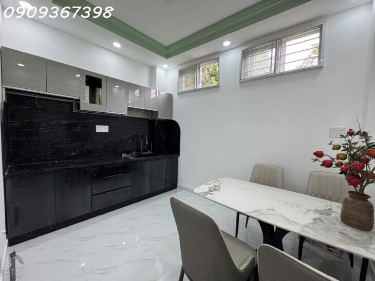 CHỈ 5.9 TỶ – NHÀ 3 TẦNG ÂU DƯƠNG LÂN – CÁCH QUẬN 1 CHỈ 1KM – FULL NỘI THẤT.