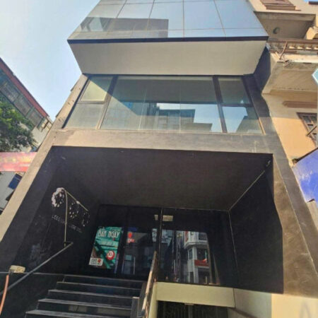 Mặt phố Thụy Khuê ,đối diện Sun Grand City,tòa nhà văn phòng 8T,thang máy,mặt tiền quyền lực,154m2,