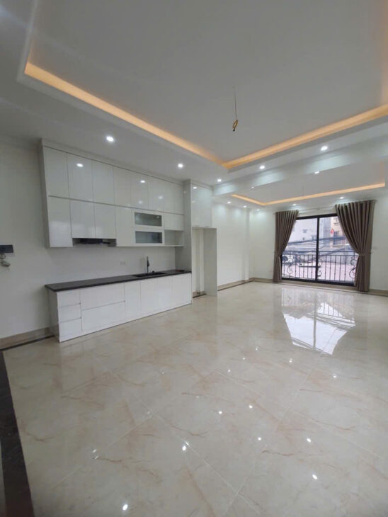 PHAN ĐÌNH GIÓT – 5 TÂNG – THANG MÁY – Ô TÔ NGỦ TRONG NHÀ- NHỈNH 13 TỶ