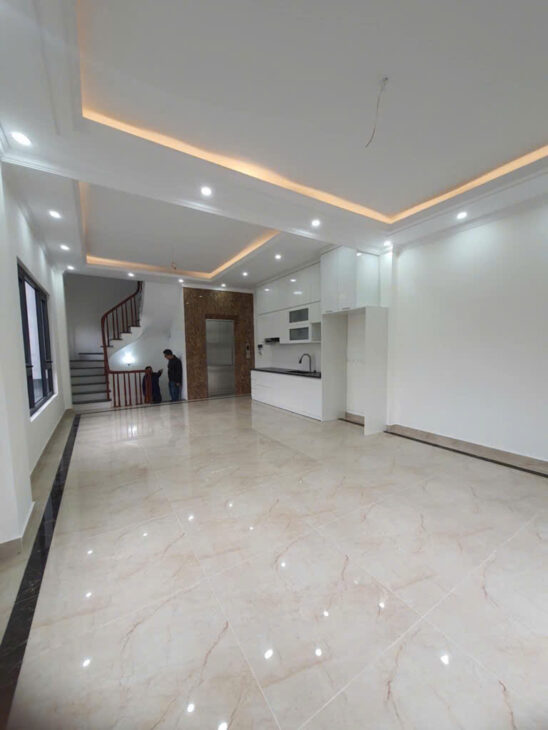 PHAN ĐÌNH GIÓT – 5 TÂNG – THANG MÁY – Ô TÔ NGỦ TRONG NHÀ- NHỈNH 13 TỶ