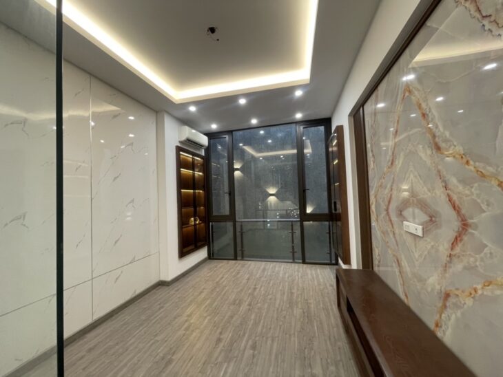 NHÀ PHÂN LÔ- ĐƯỜNG LÁNG-Ô TÔ ĐỖ CỬA -42M2 – 5 TẦNG – MT3,4M -GIÁ CHỈ 12,8 TỶ