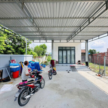 Bán nhà mặt tiền Lý Thái Tổ, LaGi giá ngộp chỉ 3.6 tỷ sổ riêng Bán nhà mặt tiền Lý Thái Tổ, LaGi giá ngộp chỉ 3.6 tỷ sổ riêng