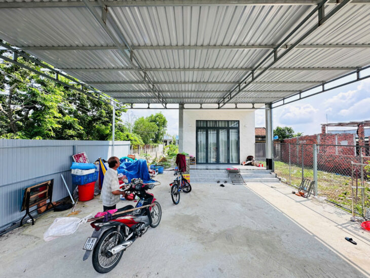 Bán nhà mặt tiền Lý Thái Tổ, LaGi giá ngộp chỉ 3.6 tỷ sổ riêng