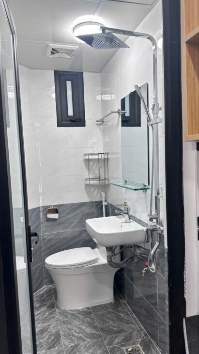 Siêu phẩm pháo đài láng, Dòng tiền cao, kinh doanh đỉnh, Thang máy , 80 m giá nhỉnh 24 tỷ