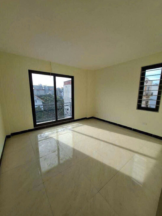 Cần Bán Nhà Lĩnh Nam 32m 5 Tầng 4 Phòng Ngõ Thông Ô Tô Vào Nhà Sổ Đỏ