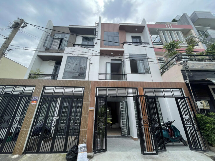 13. VIP TX43 – CẶP NHÀ SỔ HỒNG-DÀI SỌC- 6 PHÒNG -49M2 ĐẤT- ĐƯỜNG THÔNG 6M-3,680TỶ