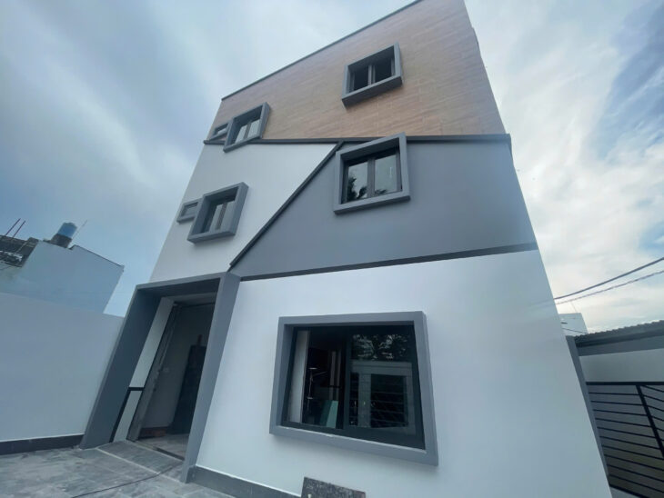 21 .CĂN HỘ DVỤ+ NHÀ Ở – GÓC 2 MT- TX25 – SÁT CHỢ THẠNH XUÂN – ĐƯỜNG 10M thông- THUÊ FULL 10 PHÒNG