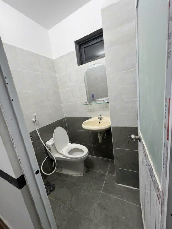 21 .CĂN HỘ DVỤ+ NHÀ Ở – GÓC 2 MT- TX25 – SÁT CHỢ THẠNH XUÂN – ĐƯỜNG 10M thông- THUÊ FULL 10 PHÒNG