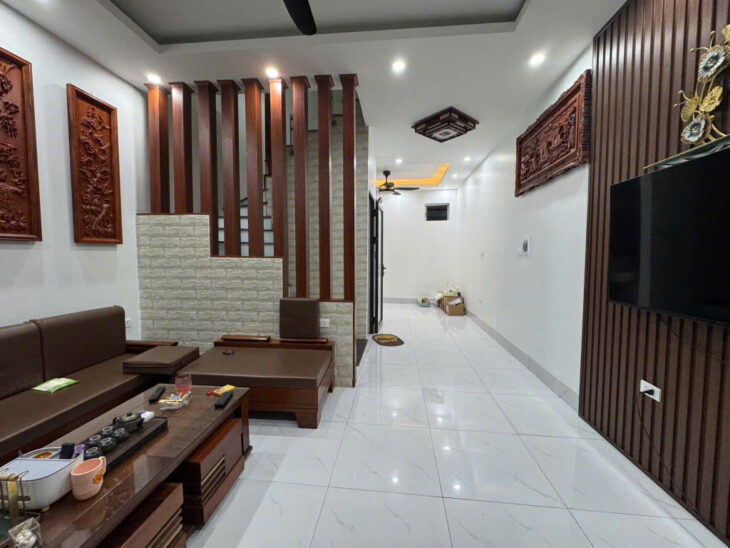 HÀNG XÓM KĐT ROYAL CITY, GẦN PHỐ, NHÀ DÂN XÂY, VỀ Ở NGAY, GIÁ HỢP LÝ 35M CHỈ HƠN 7 TỶ.