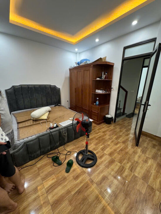 HÀNG XÓM KĐT ROYAL CITY, GẦN PHỐ, NHÀ DÂN XÂY, VỀ Ở NGAY, GIÁ HỢP LÝ 35M CHỈ HƠN 7 TỶ.