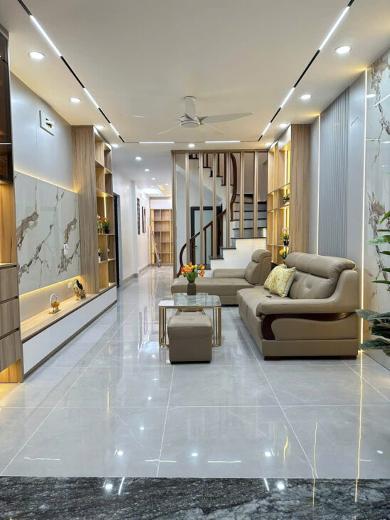 Siêu phẩm lô góc Nguyên Đúc Cảnh ,Hoàng Mai,1 nhà ra phố,thang máy,sân trươc nhà rộng,nội thât cao