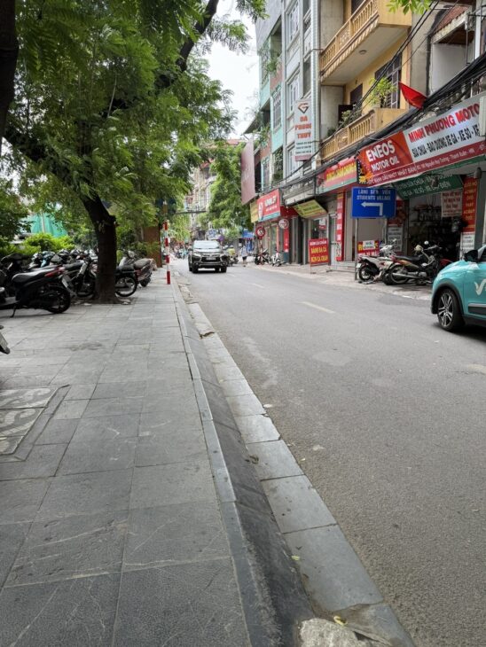 BÁN NHÀ MẶT PHỐ NGUYỄN HUY TƯỞNG, THANH XUÂN TRUNG, THANH XUÂN, DIỆN TÍCH 60M2, GIÁ CHỈ NHỈNH CHỤC
