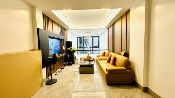 siêu phẩm LÂM HẠ- LONG BIÊN , nhà mới 46m2, , 7 tầng , thang máy, ngõ to như phố ,ô tô tránh